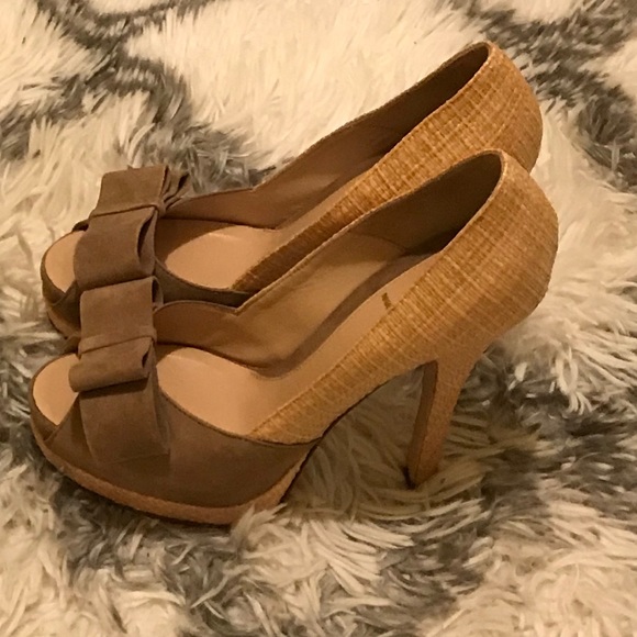 Fendi Rafia Peep Toe Pumps - Picture 2 of 5